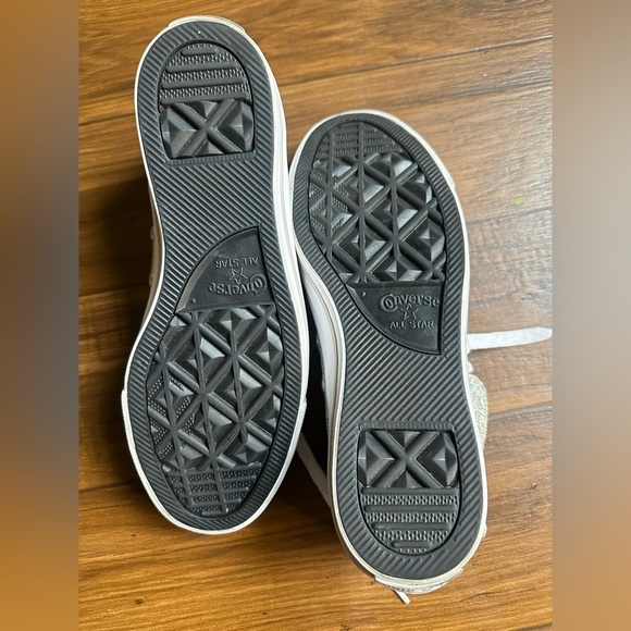 Converse Chuck Taylor All Star Hi Top Silver Metallic Sneakers Women's Size 9 - Picture 5 of 8